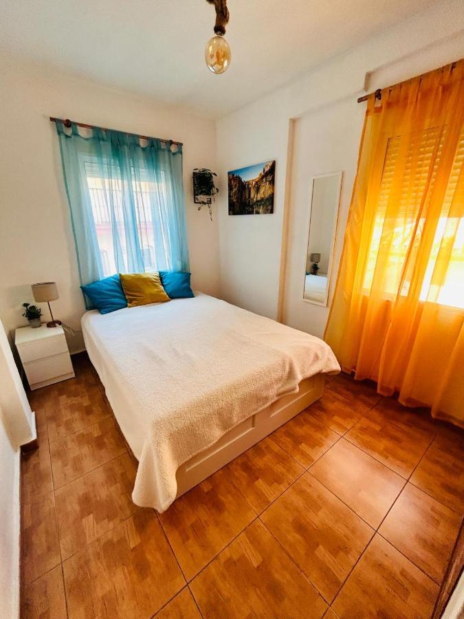 Nice Boutique Flat With Terrace ฟูเอนฮิโรลา ภายนอก รูปภาพ