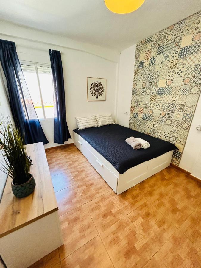 Nice Boutique Flat With Terrace ฟูเอนฮิโรลา ภายนอก รูปภาพ