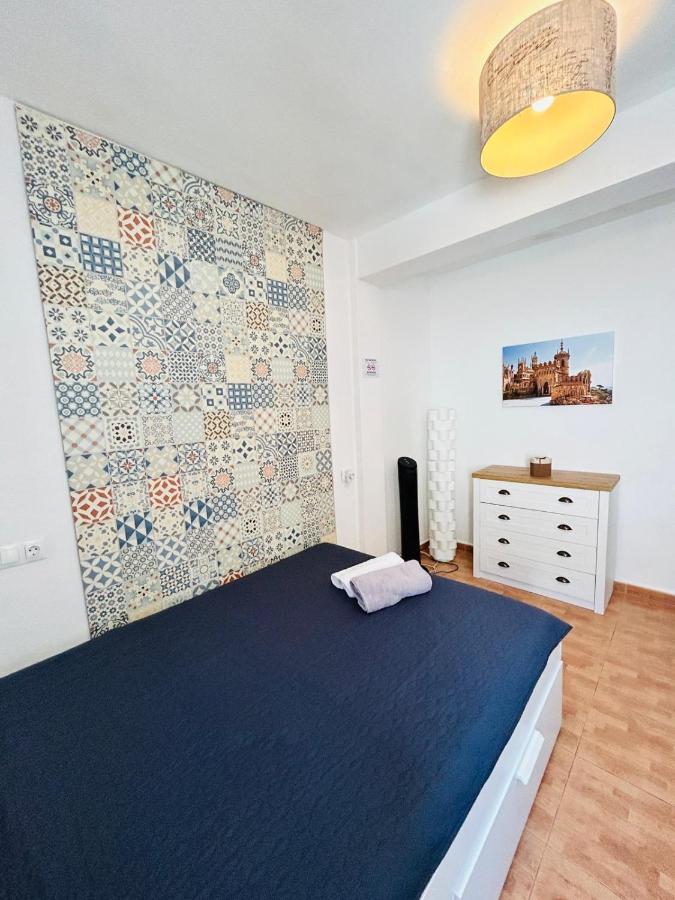 Nice Boutique Flat With Terrace ฟูเอนฮิโรลา ภายนอก รูปภาพ