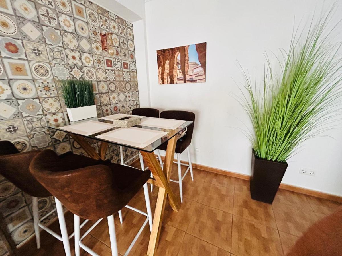 Nice Boutique Flat With Terrace ฟูเอนฮิโรลา ภายนอก รูปภาพ