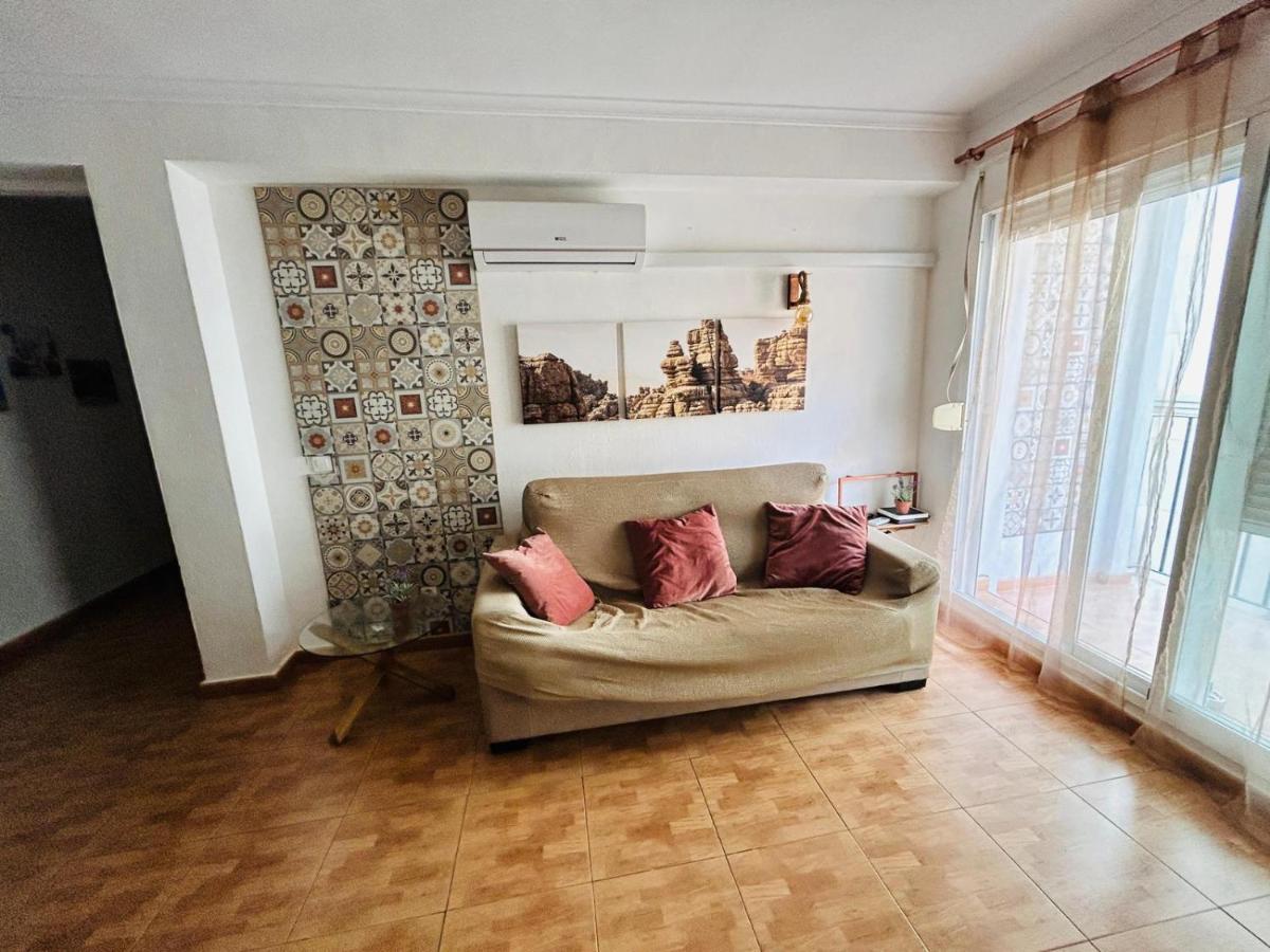 Nice Boutique Flat With Terrace ฟูเอนฮิโรลา ภายนอก รูปภาพ